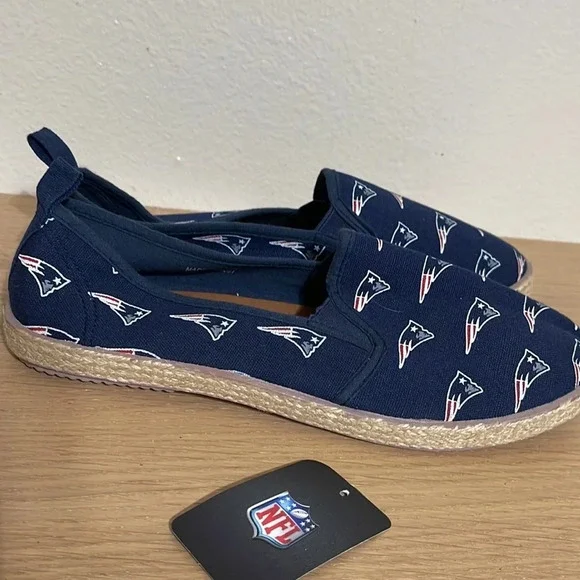 FOCO NFL Women's New England Patriots Espadrille Canvas flats size Large (9/10) - Picture 2 of 16